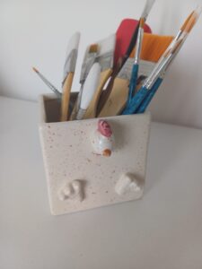 artiste qui peint